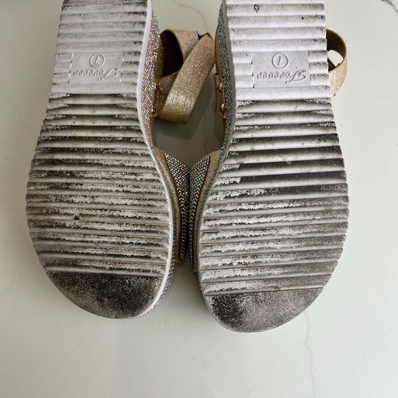 All Over Rhinestone Platform Sandals - Picture 6 of 16